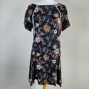 Hide & Seek Floral Mini Dress Womens Large Prairie
Crochet Trim Boho Romantic
